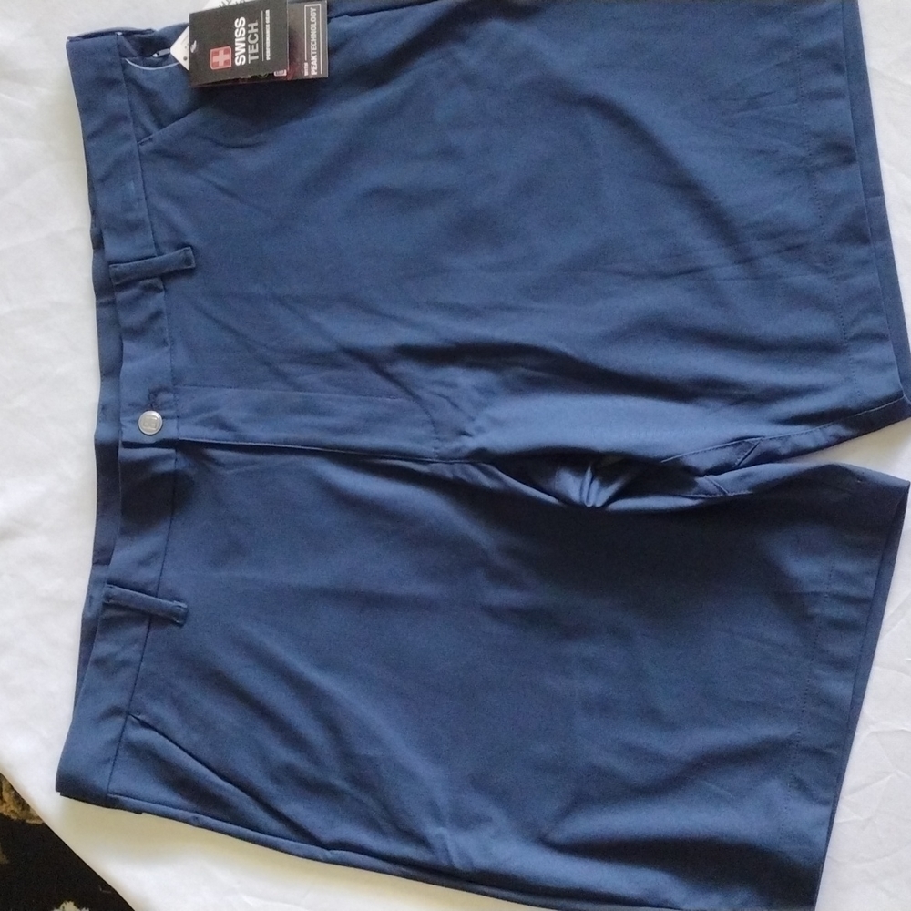 Swiss Tech Performance Shorts  - Mens Size 40 / Blue color  NWT  Eco friendly!